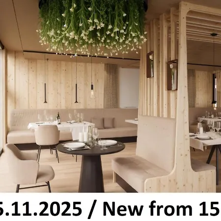 Forster's Naturresort Отель Нойштифт-им-Штубайталь
