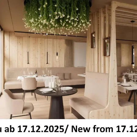 Forster's Naturresort Отель Нойштифт-им-Штубайталь